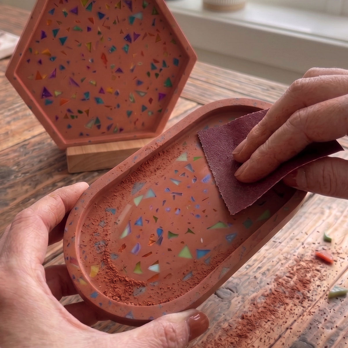 Kit Terrazzo Aqua [Terracotta Roma] : Design Chaleureux et Méditerranéen avec des Pépites Colorées