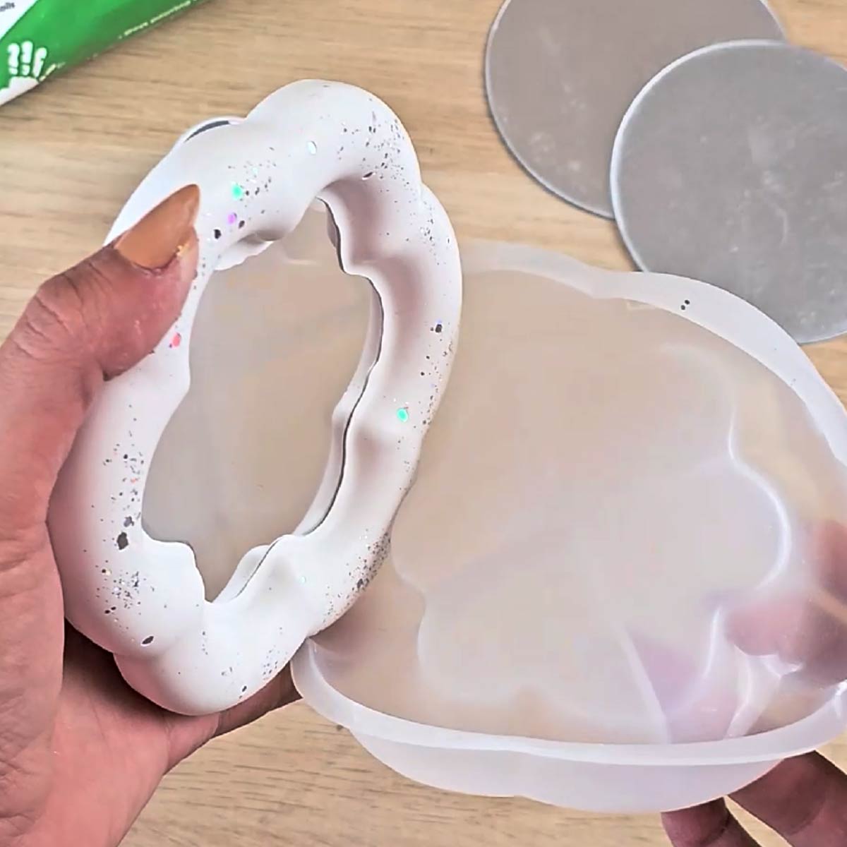 Kit Aqua Resin: Miroir Décoratif DIY