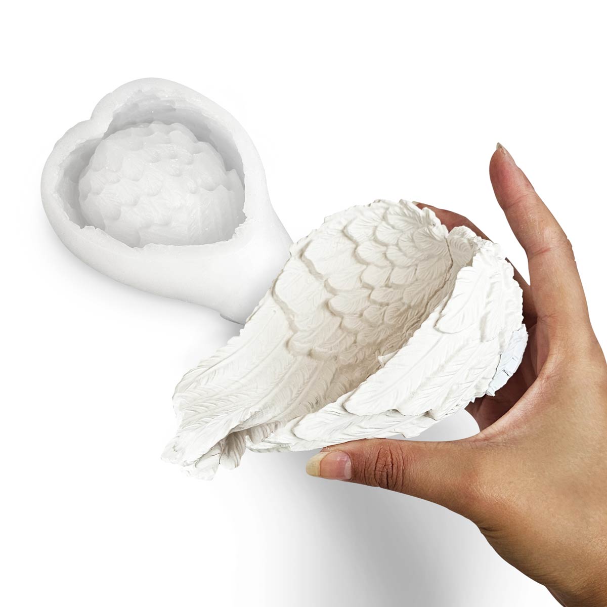 Stampo in silicone Ali d'angelo per svuotatasche particolare e portagioie in Aqua Resin, effetto porcellana